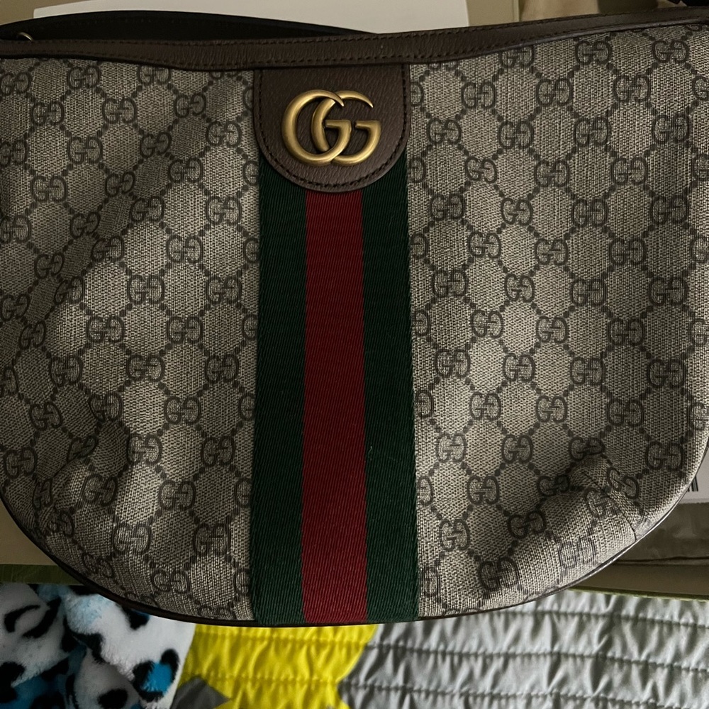 Gucci handbag only used once